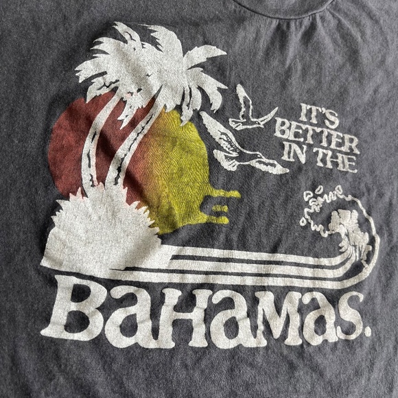 Vintage Life's Better in the Bahamas Graphic Tee - Picture 3 of 6